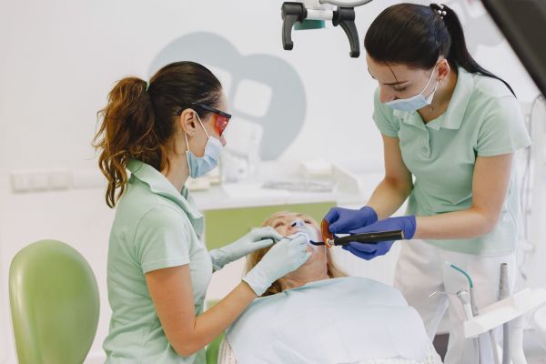Top dentistes à Uccle : trouvez votre expert à Bruxelles